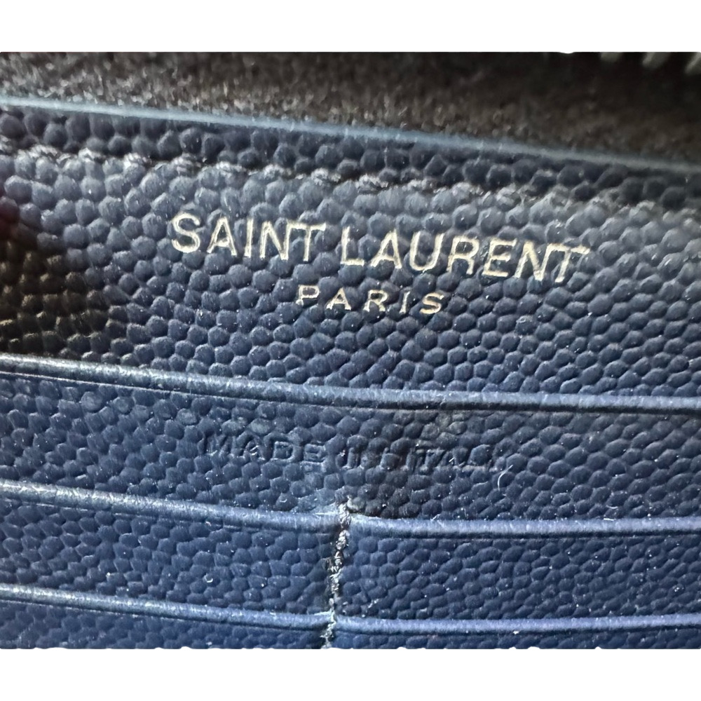 Yves Saint Laurent RARE NAVY Blue Chevron Quilted Wallet - Picture 8 of 16